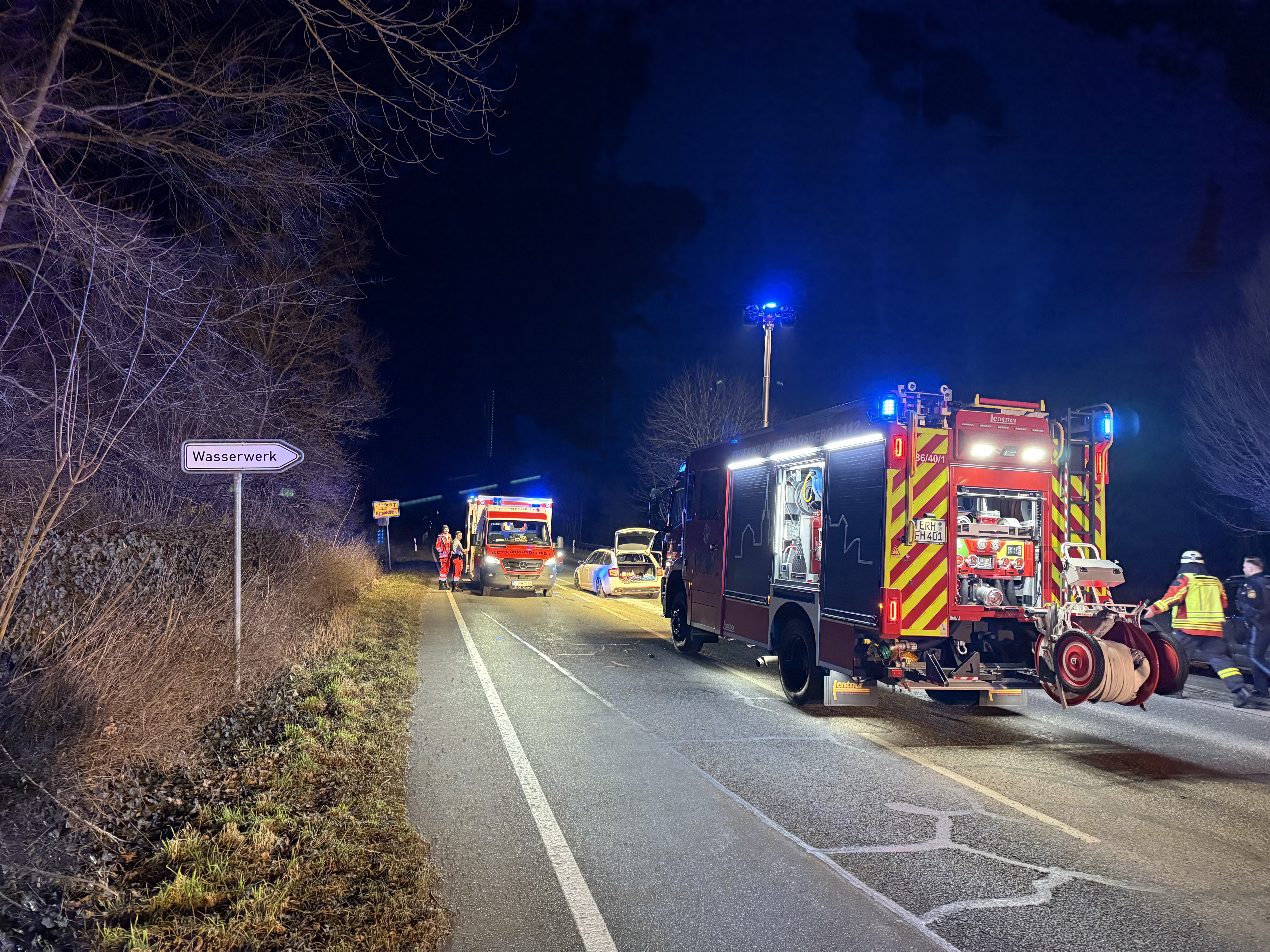 25-02-20 23-00-37 9956.jpg